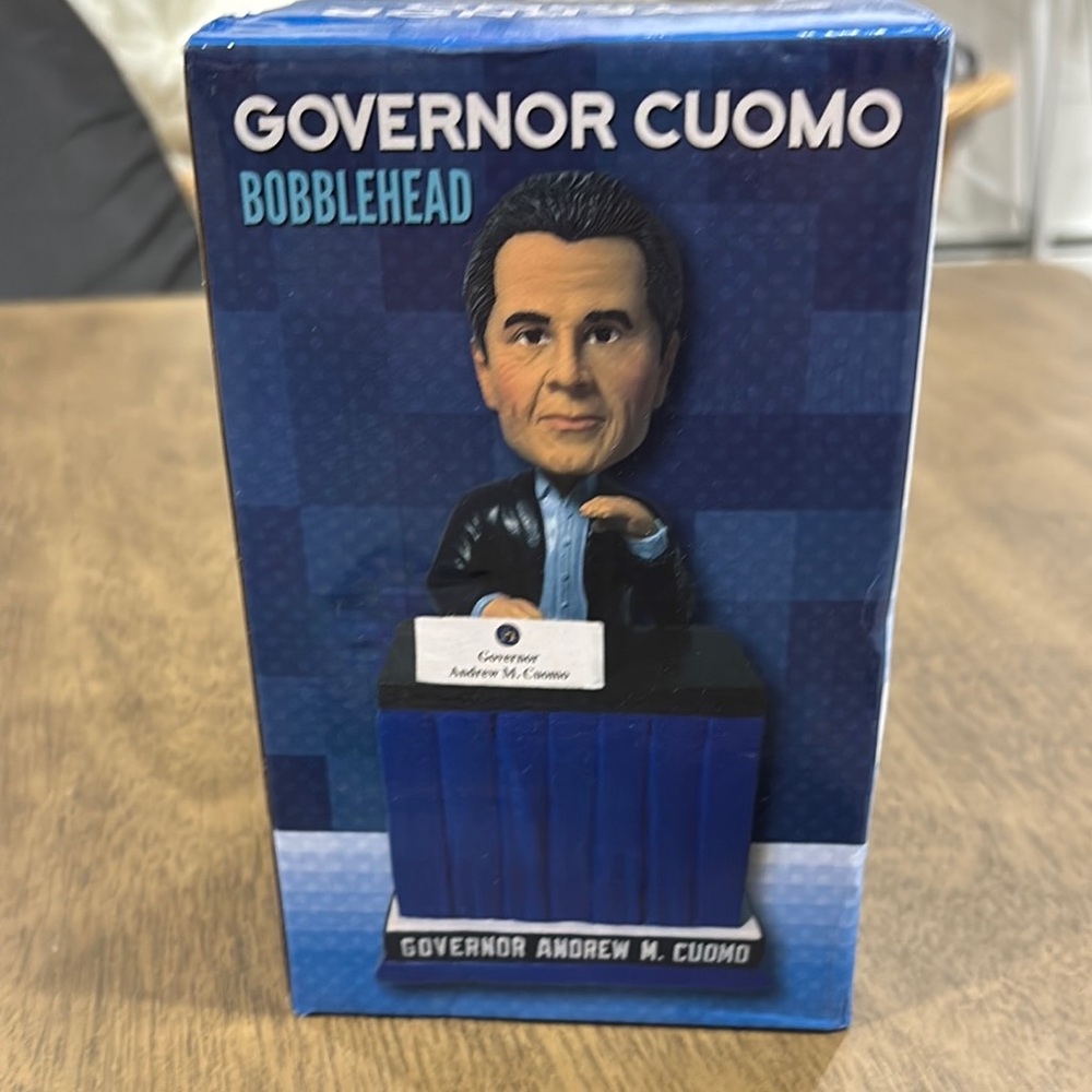 Governor Cuomo Bobblehead - Blue